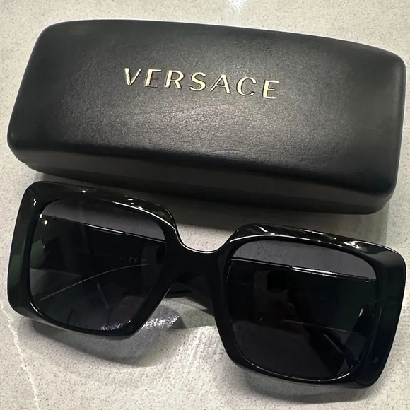 Versace Glossy Black Sunglasses - Picture 1 of 7